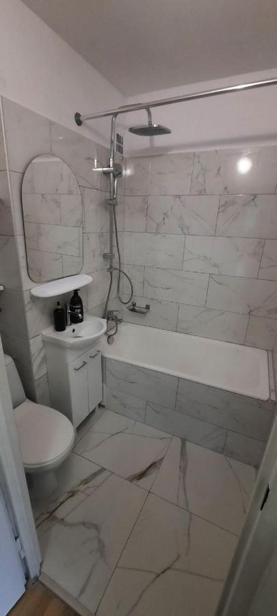 Wielunska Rooms Warszawa Zewnętrze zdjęcie